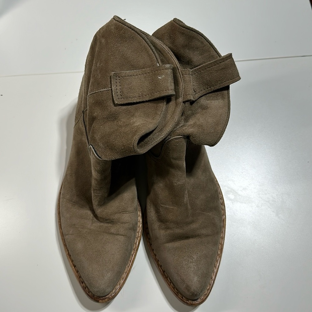 Alberto Ferman booties